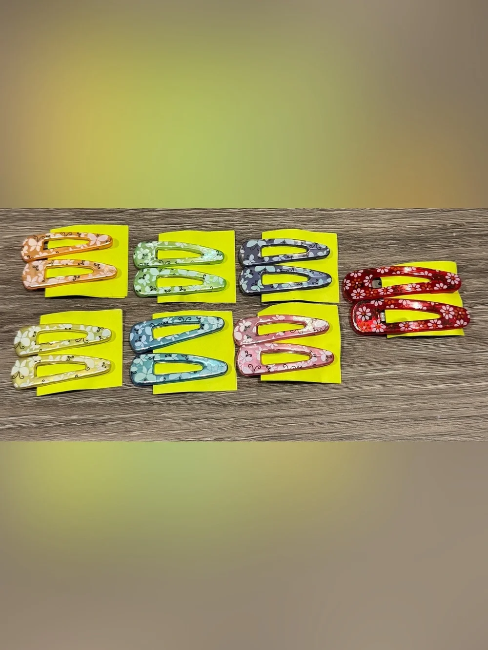 Assorted Kids’ Hair Clips and Barrettes - Multicolor Pairs & Loose Styles